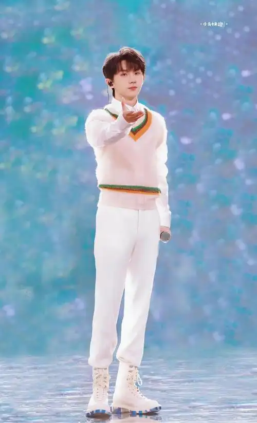 马嘉祺长腿马哥