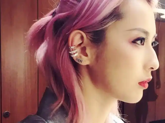 raynawang王子清正在直播