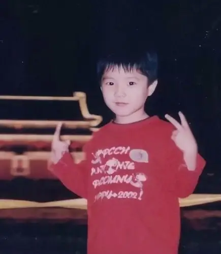 刘昊然小时候太可爱了