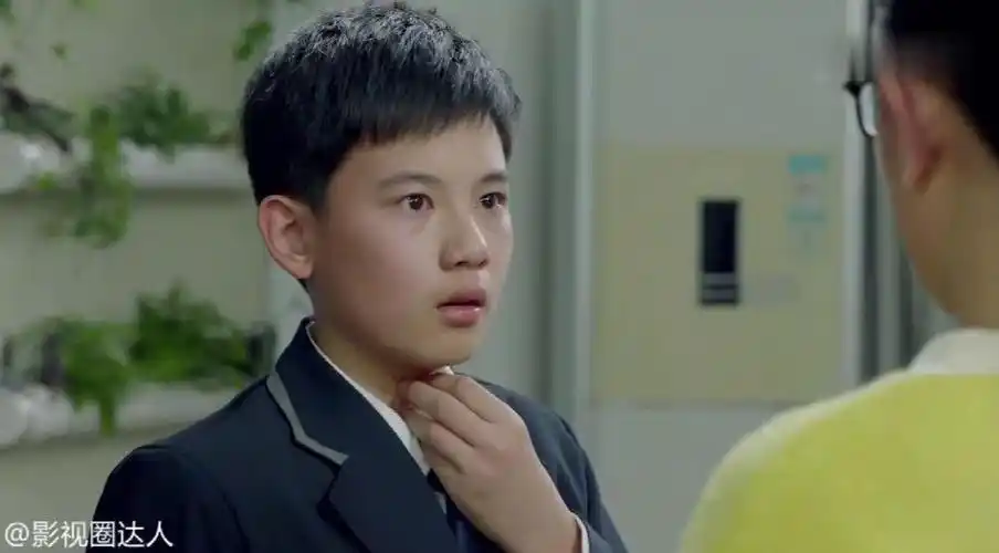 小别离里胡先煦饰演的张小宇 带着小狗上课这段笑死我了哈哈哈