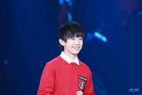 易烊千玺# - 堆糖,美图壁纸兴趣社区