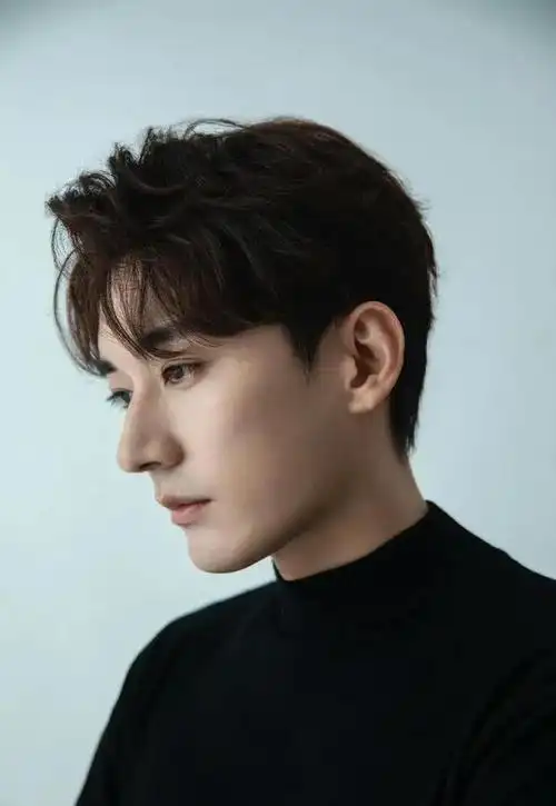 刘学义终于get到这哥的帅气了