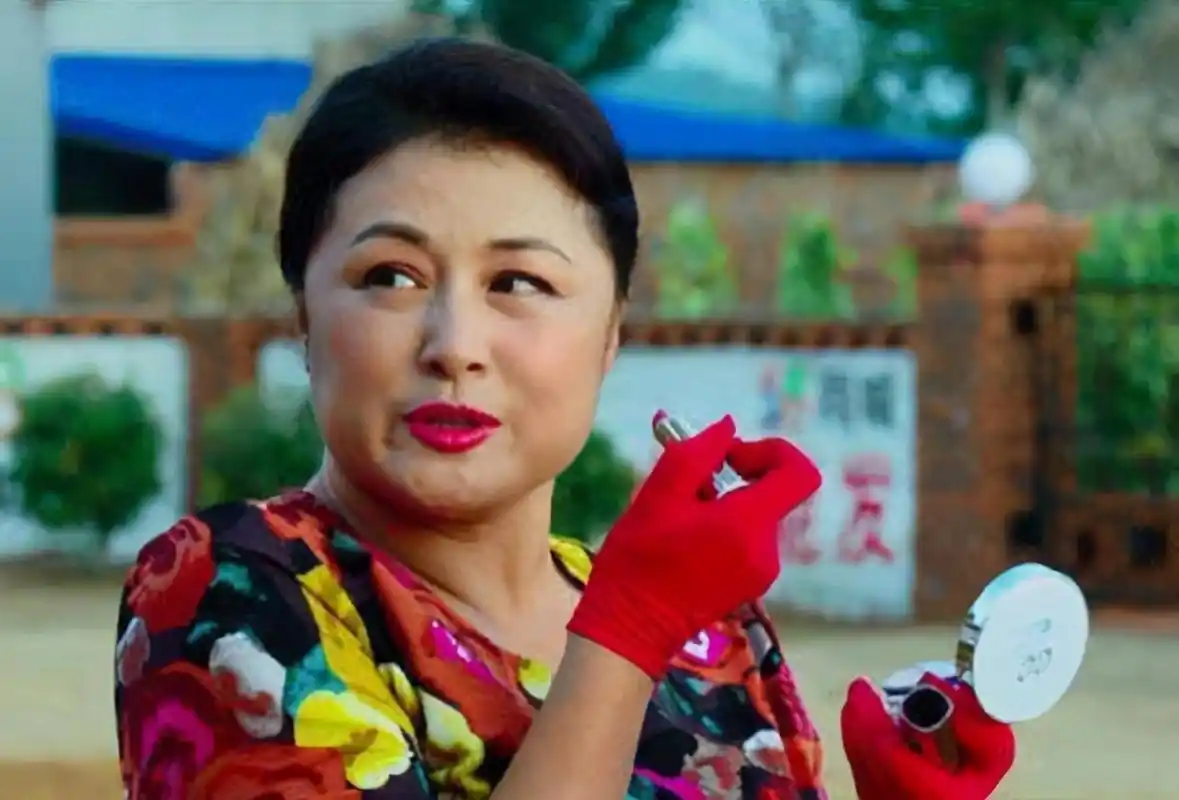 原创谢大脚年轻美照眉细如柳眼神含情颜值不输琼瑶女神