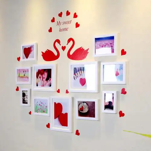 美图- 红色相片墙装修效果图