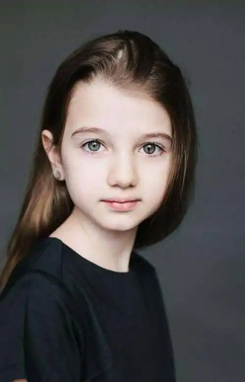 混血小孩真的长的比较好看吗?看了这些例子,嗯!好巴~~好像是