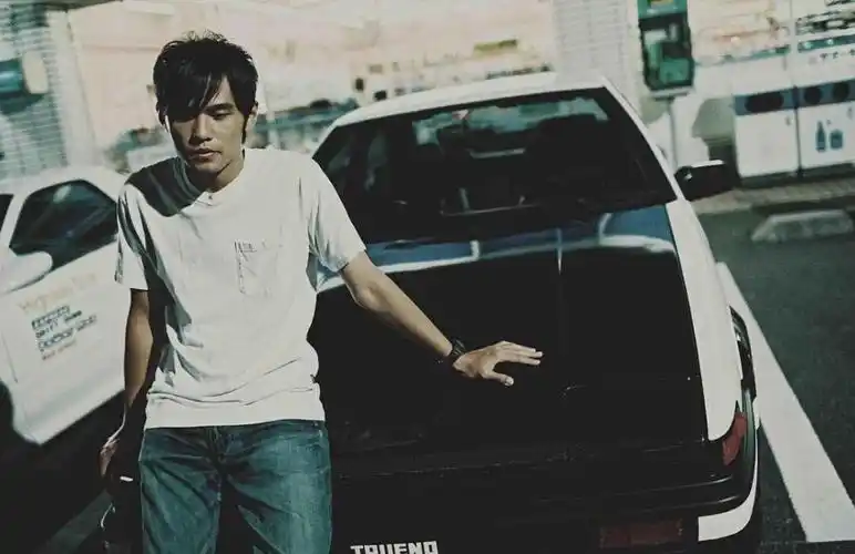 昆凌版头文字d叱咤风云周杰伦写歌又出镜还邀王俊凯客串