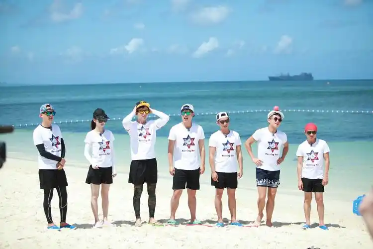 郑恺丑角地位再次升级,聂远狂撕郑恺两次名牌,网友直言心疼郑恺