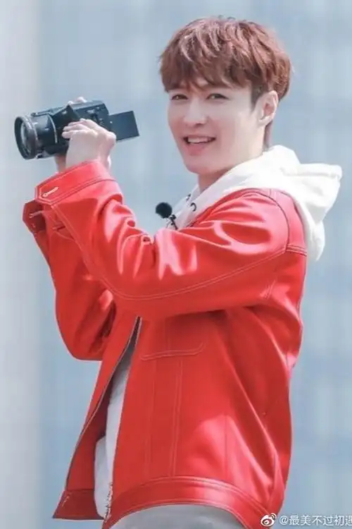 tk529极限挑战张艺兴明星同款inspu外套春秋夹克