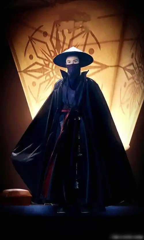 《山河令》周子舒张哲瀚美图欣赏,堂堂天窗之主却被鬼谷谷主撩!