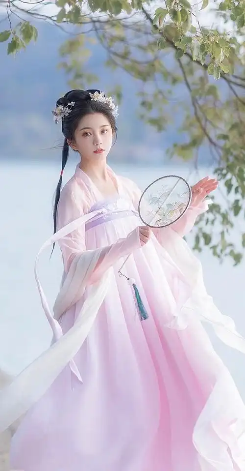 为什么现实里穿汉服的女生都丑原因在这很多人没发现