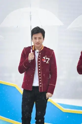 邓超《奔跑吧》全英文演讲发博力证"学霸"