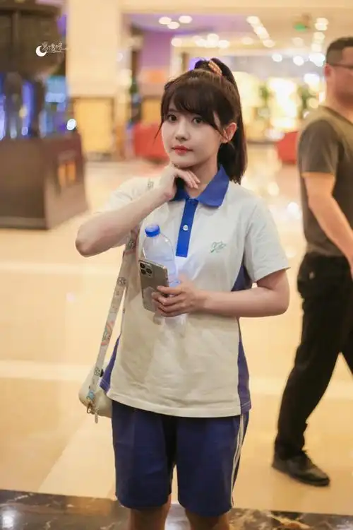 赖美云高马尾校服造型##赖美云向前冲