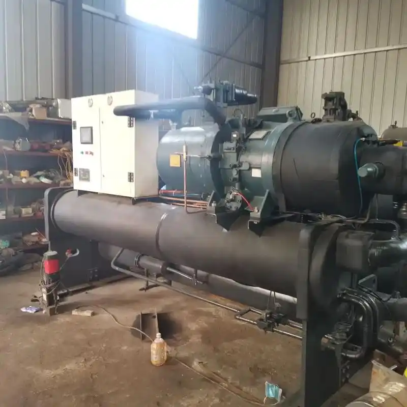 2天完成螺杆冷水机组紧急维修替换