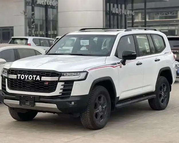 2023款丰田酷路泽lc300首发限量版gr性能扭矩增大版报价