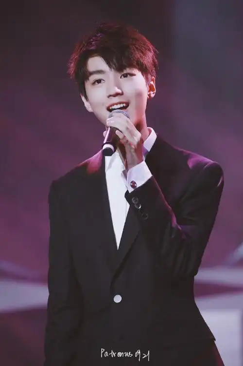 只为王俊凯#王俊凯超话  别人用温柔形容你,我用你形容温柔