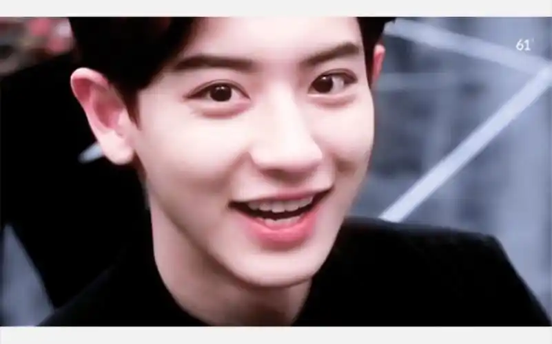 朴灿烈超爽卡点挑战10秒不眨眼38个心动笑容