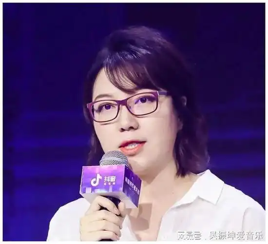 让世界抖动的80后女子,长这样|张楠|抖音|美拍|秒拍|短视频|张一鸣