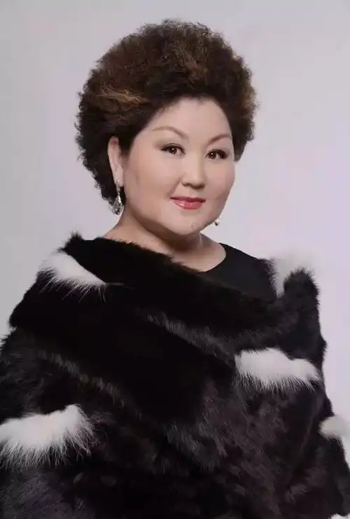 【重磅】今晚,乌日娜携吉祥三宝再回师大讲述人与自然和谐律动