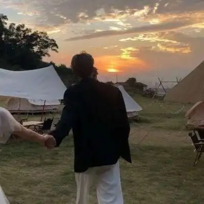 2021最新恋人背影头像