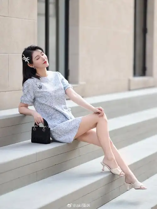 今日穿搭(ootd)##小香风##连衣裙##上海拍照