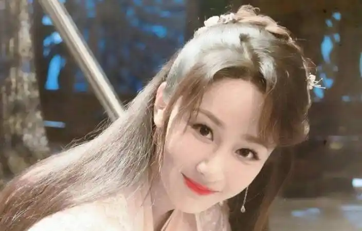 香蜜演员现状邓伦和杨紫资源不断而最帅的他却被大家淡忘