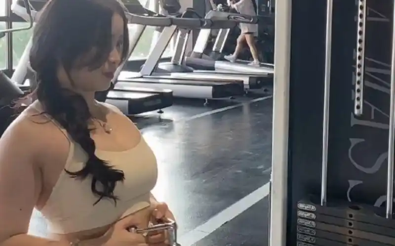 瑜伽服健身美女 身材