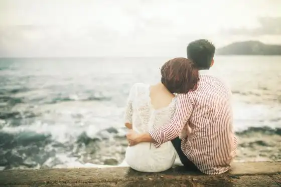 甜蜜浪漫情侣陪伴图片