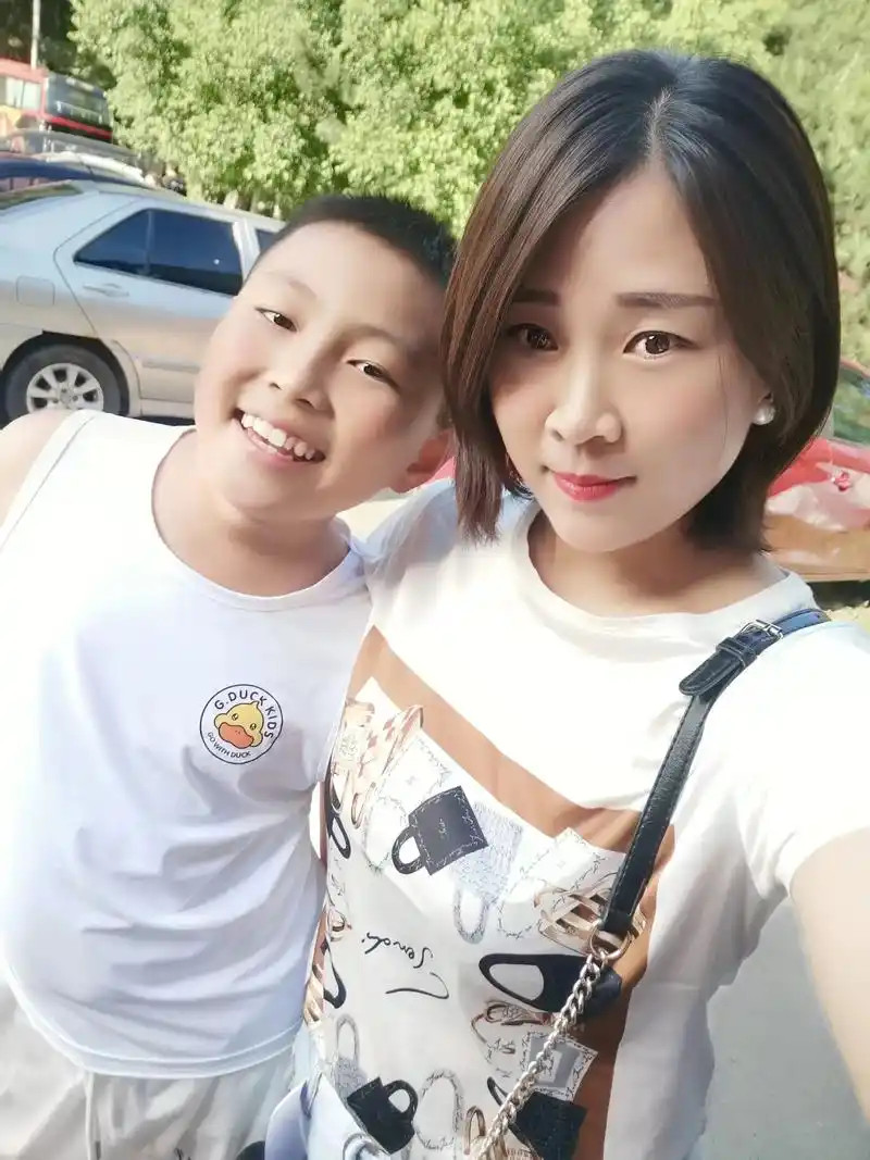 又得意的笑  笑看红尘人不老#世界很甜因为有你们 #只有照片 - 抖音