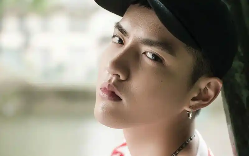 吴亦凡帅气写真壁纸_超人气偶像吴亦凡