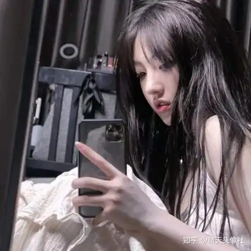 女生头像女生发早呀傻子才回早高情商一句话暖她一整天