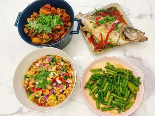 没事在家做了四个菜自己吃不完叫了弟弟两个人吃