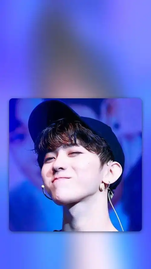 新晋偶像蔡徐坤高清手机壁纸