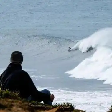 海边男头像背影高清侧脸伤感 帅哥必用的意境男头像高清图片_男生头像