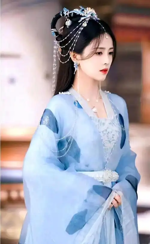 四大古装凤凰神女,同穿蓝色衣服,你最喜欢谁?