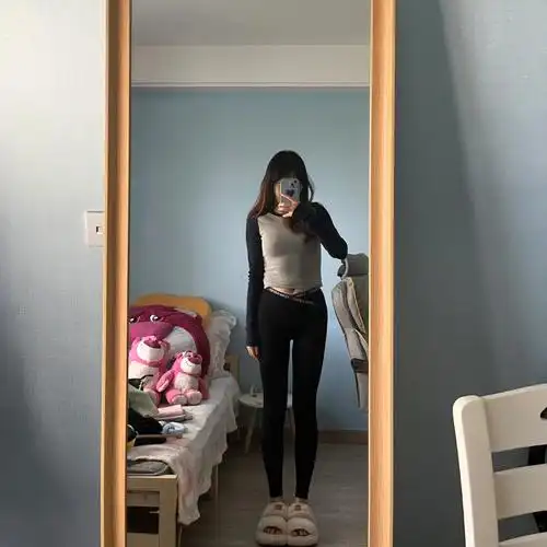 一年前我还是一百多斤的小胖子 减肥了半年多 体重到了95斤左右 具体