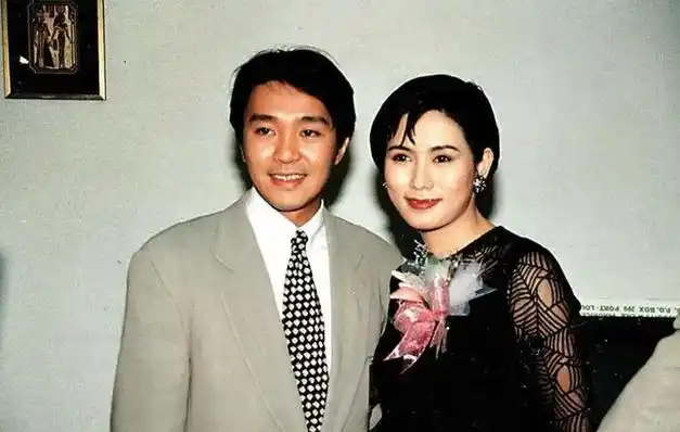 60岁周星驰回答网友提问称怀念旧爱罗慧娟欠吴孟达词