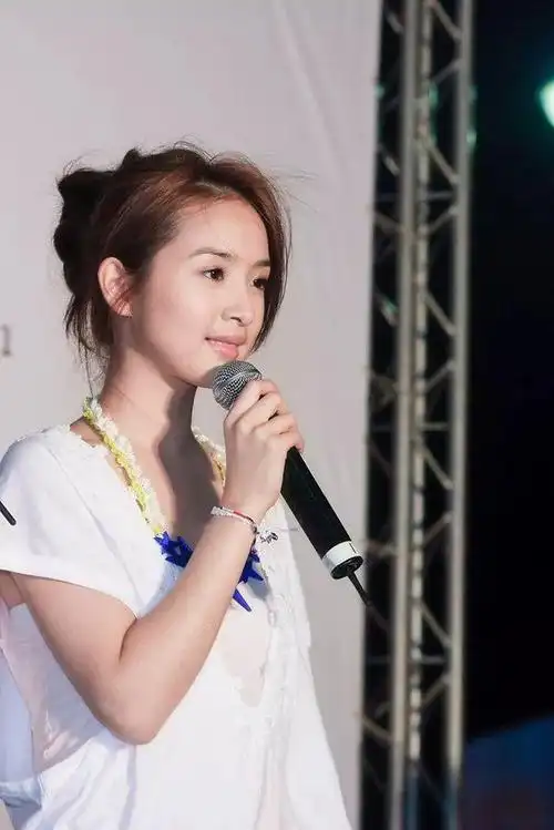 林依晨与湘琴很像(林依晨晒37岁生日照)(11)