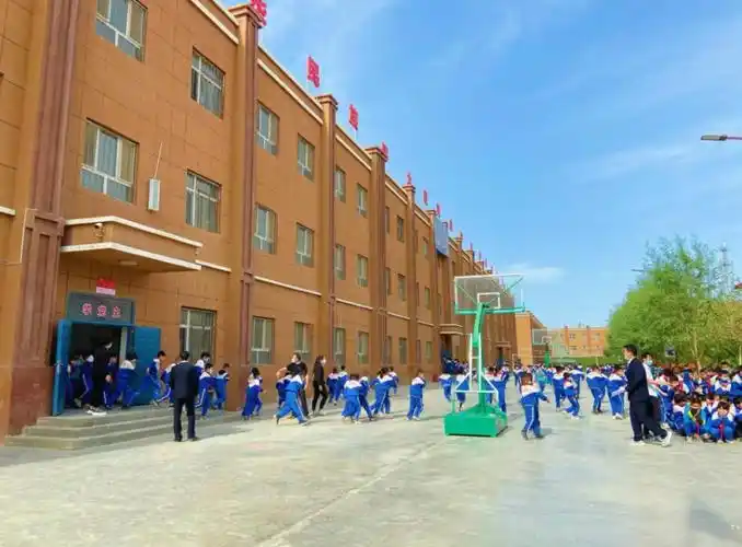 叶城县消防科普进校园筑牢安全防火线