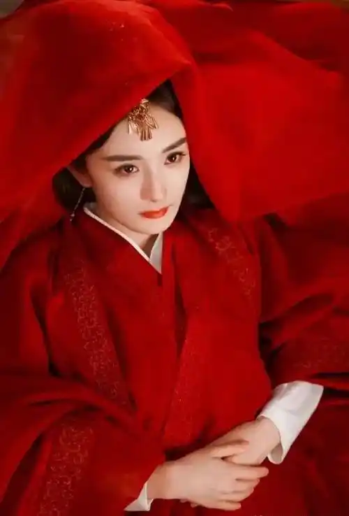 杨幂红衣造型合集:最近曝光的涂山红红很美,但却不是最美的_角色_古装