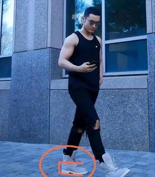 谢霆锋的手,赵丽颖的"血栓","撕"下流量明星的"遮羞布"