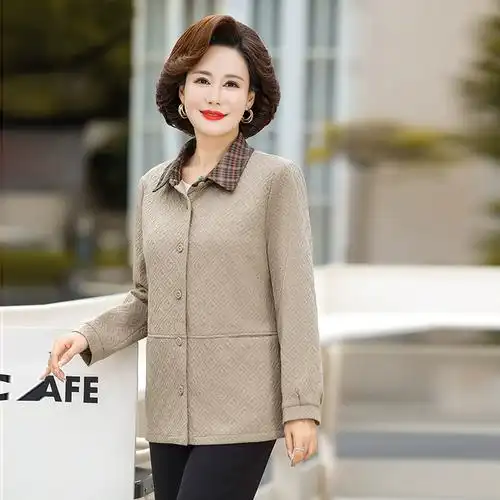 宽松上衣中老年女装2024新款春秋夹克奶奶外套加肥特大码妈妈春装
