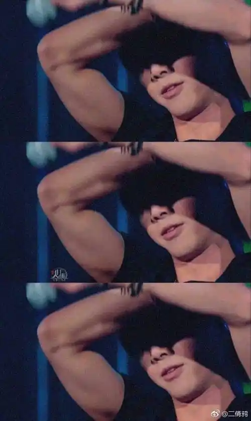 华晨宇的肌肉感#华晨宇的胸肌和手臂的肌肉线条,很多人意想不到的