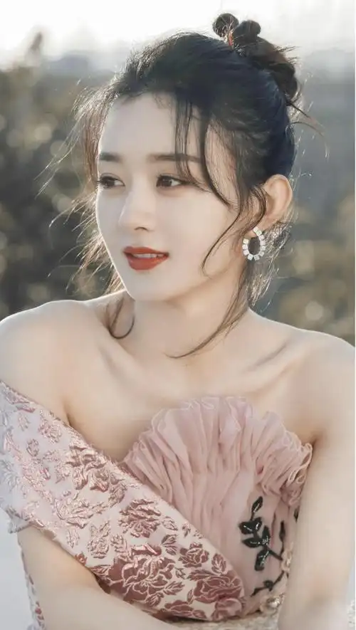 赵丽颖(zhao liying),中国内地著名女演员,出生于1987年10月16日,祖籍