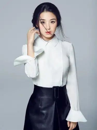 张含韵出场费 代言 演出 经纪人梁先生