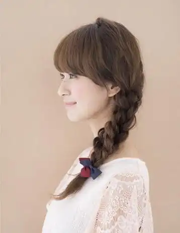 侧边编发教程 瘦脸效果十分显著