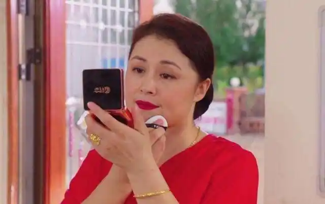 乡村爱情谢大脚被去世微博发声证实网友无大脚不乡爱