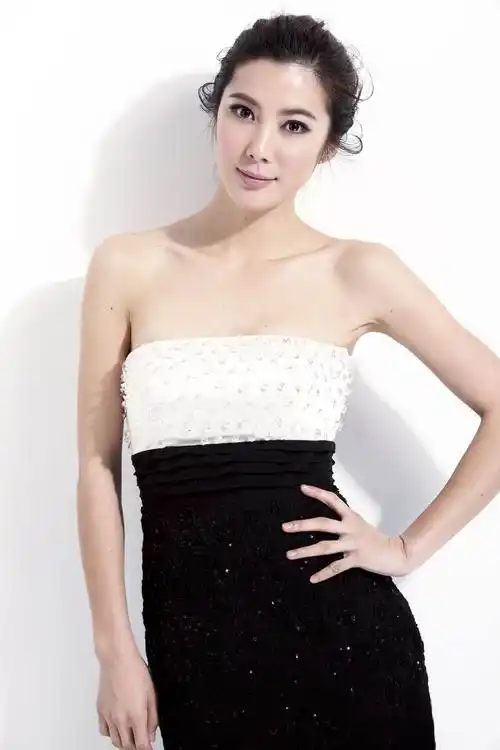 p>王珂,中国内地女演员,毕业于 a target="_blank" href="/item/上海