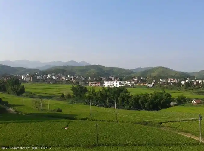 关键词:田园风光 自然风光 田园 村庄 山村 农村 稻田 村子 小村庄