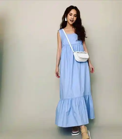 原创杨丞琳晒最新私服照黑t恤配四分裤不过腿型真的很好看