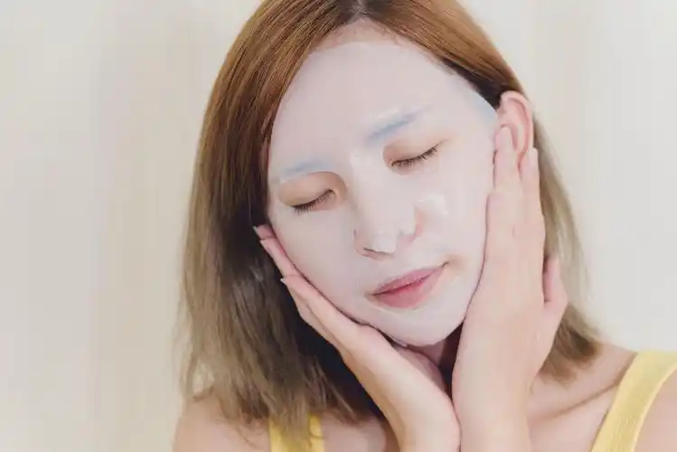 renai瑞娜 滋润保湿修护水云膜 珂荷莉2.jpg